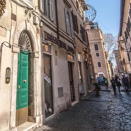 La Casa Di Livia A Trastevere Rome